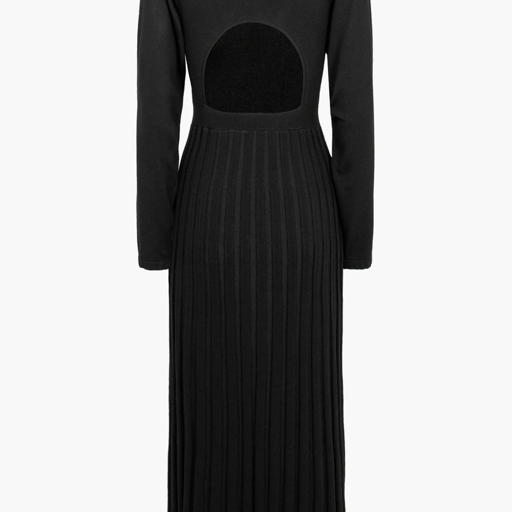 ADELYN RAE
JOANNE PLEATED SWEATER MIDI DRESS
Size s